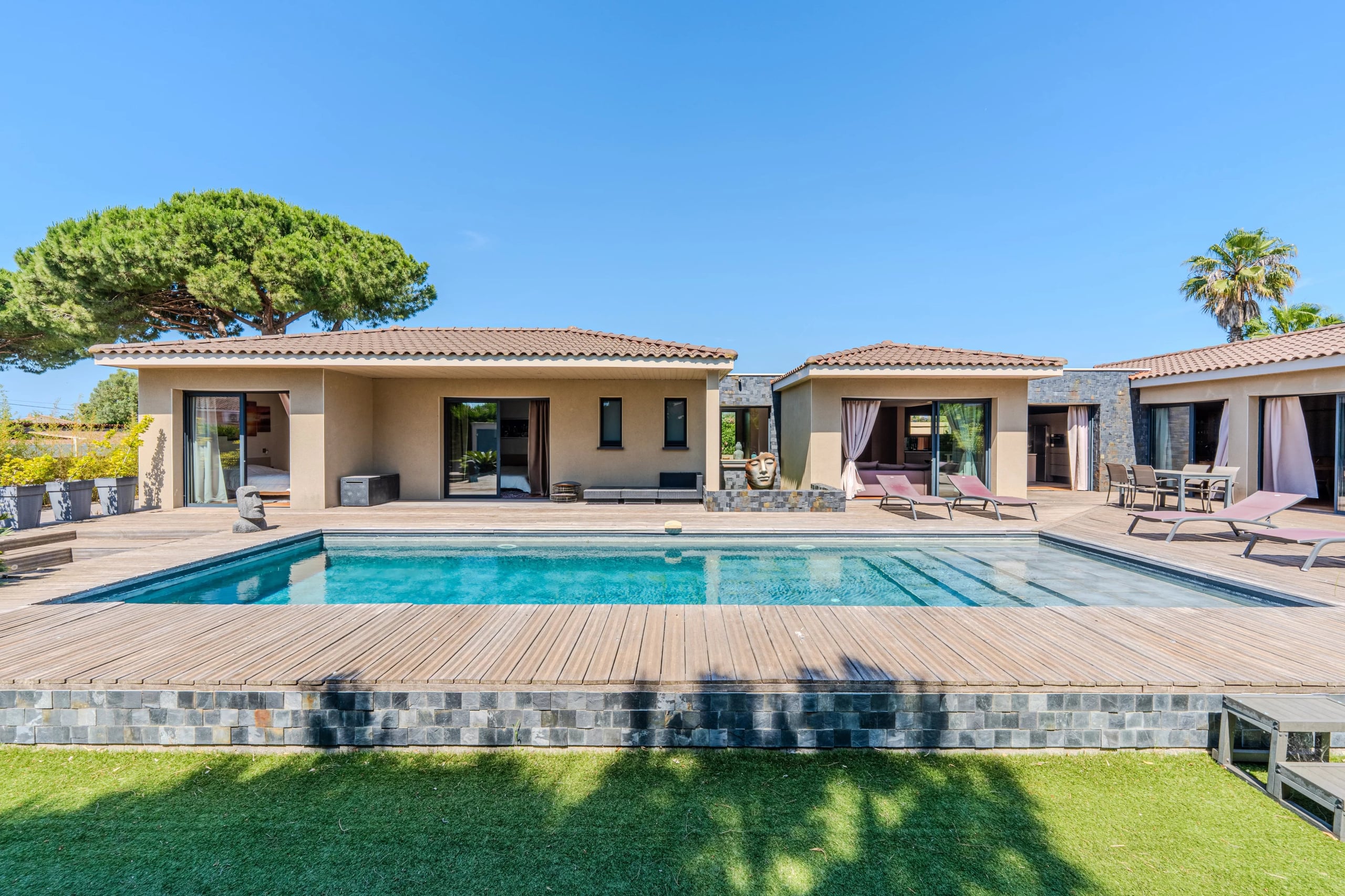 Villa contemporaine au Grau d’Agde – Calme absolu et art de vivre à quelques pas de la mer